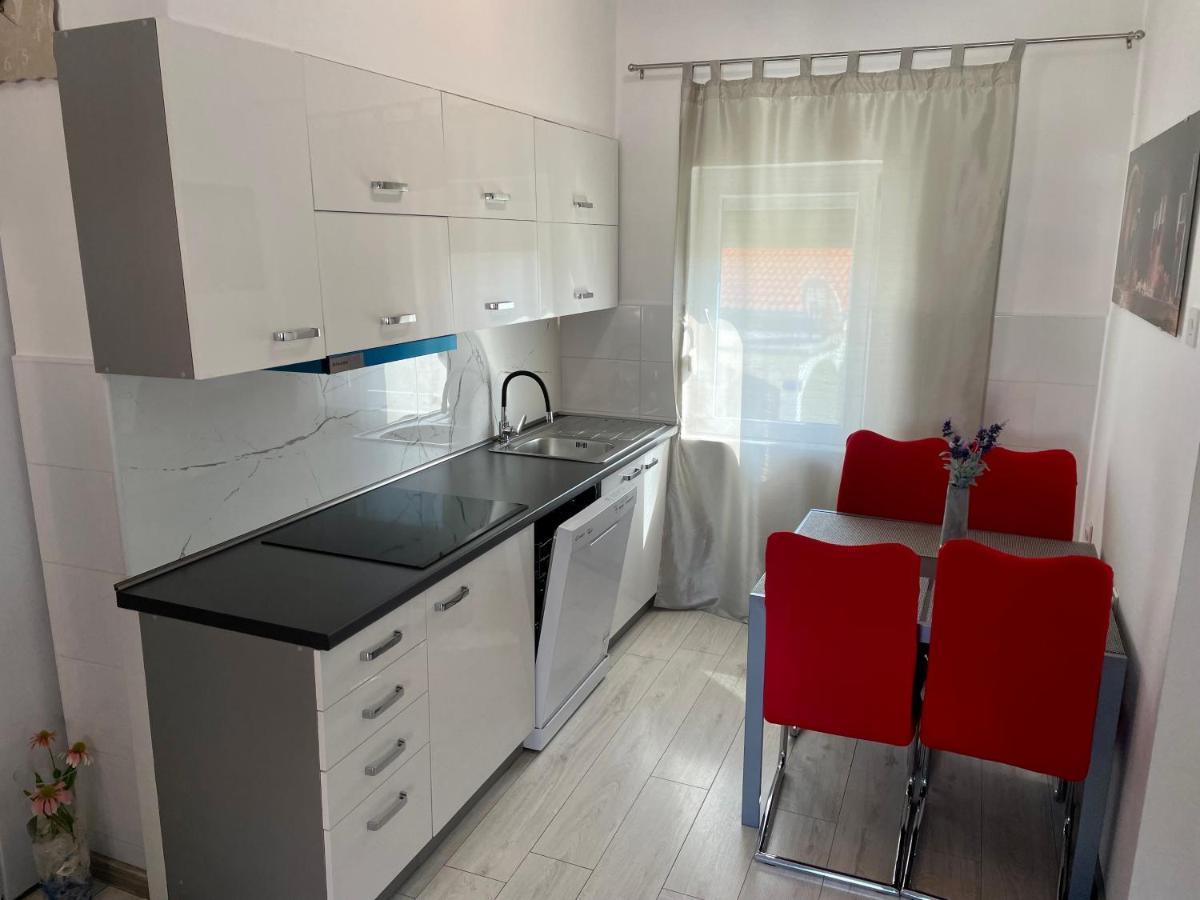 Apartment Roko Vir Ngoại thất bức ảnh