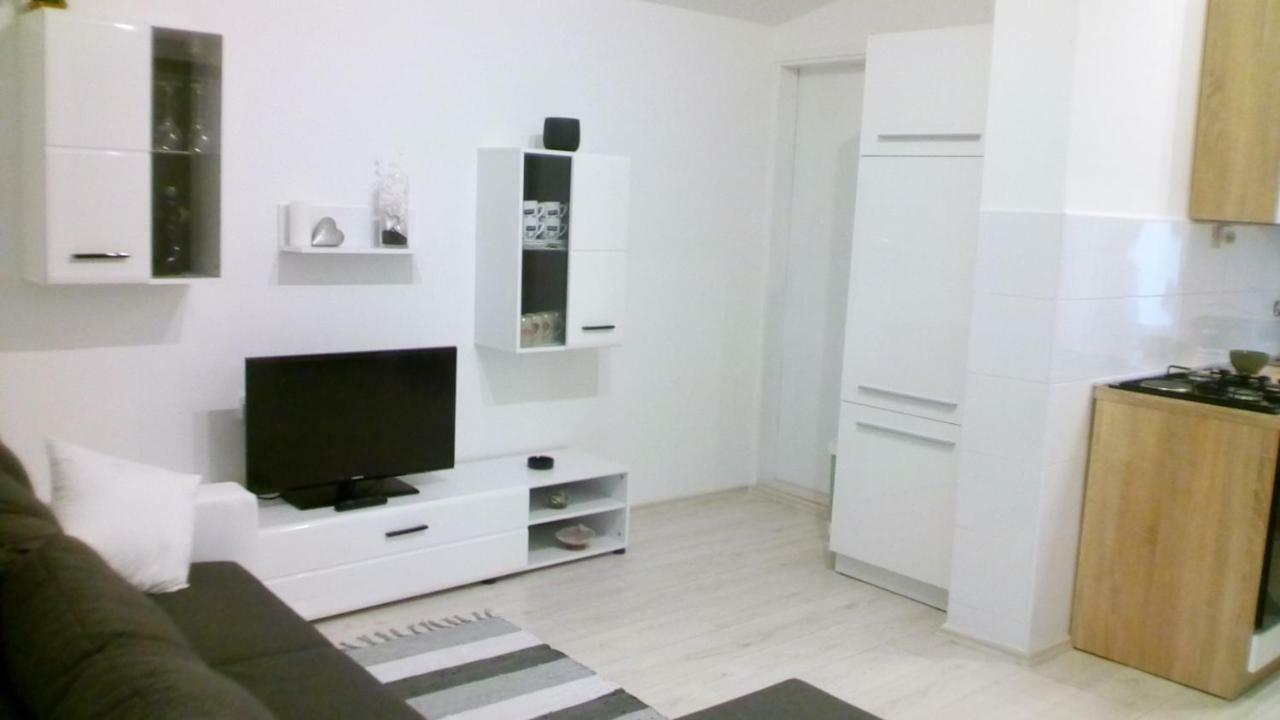 Apartment Roko Vir Ngoại thất bức ảnh