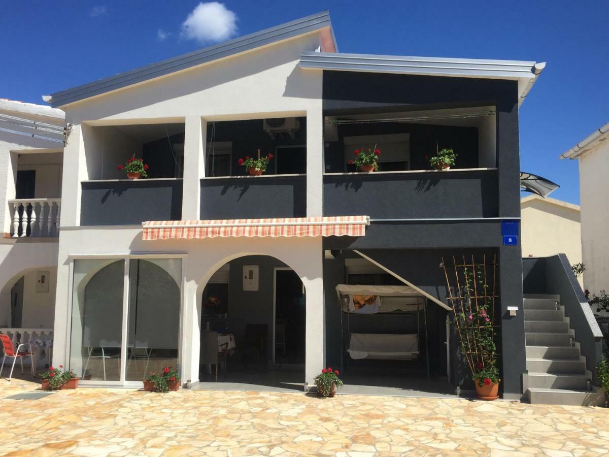 Apartment Roko Vir Ngoại thất bức ảnh